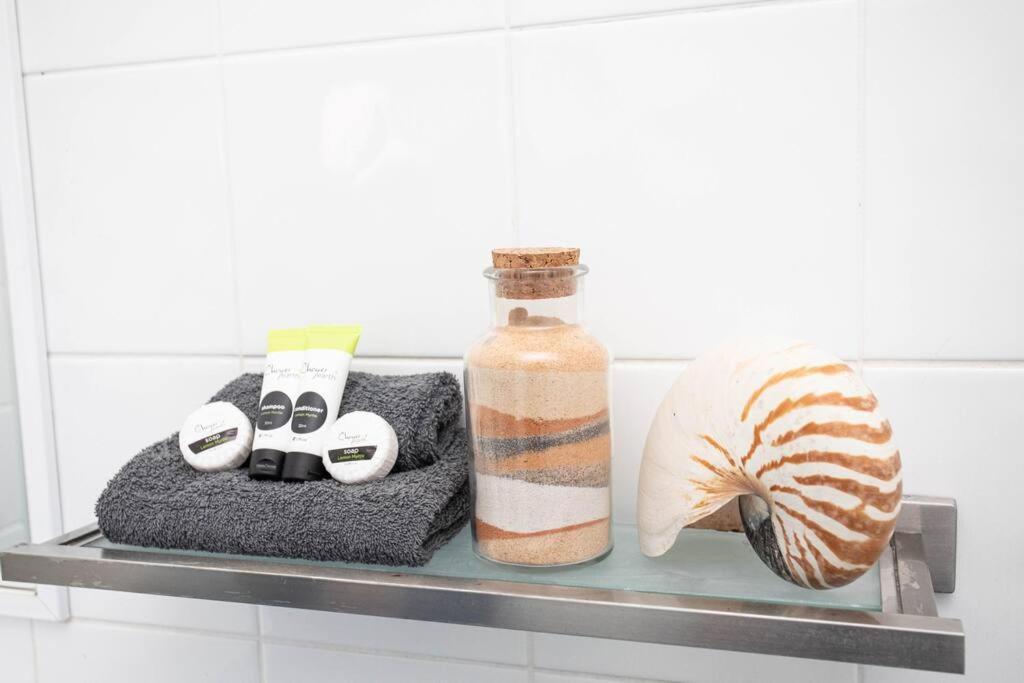 Airlie Sun & Sand Motel Accommodation #4 Airlie Beach Bagian luar foto