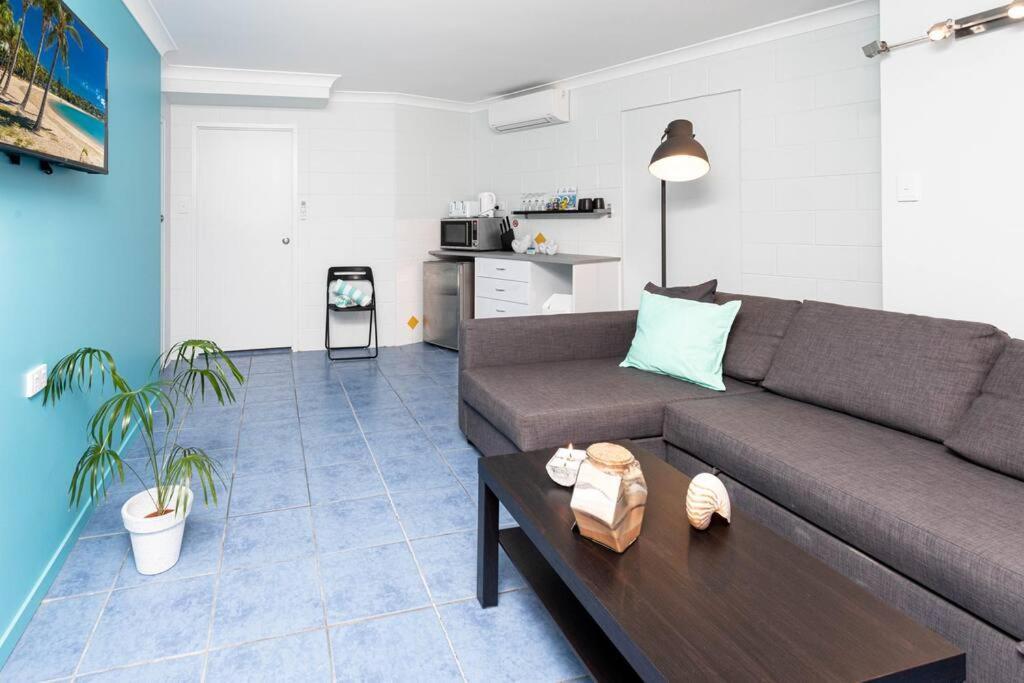 Airlie Sun & Sand Motel Accommodation #4 Airlie Beach Bagian luar foto