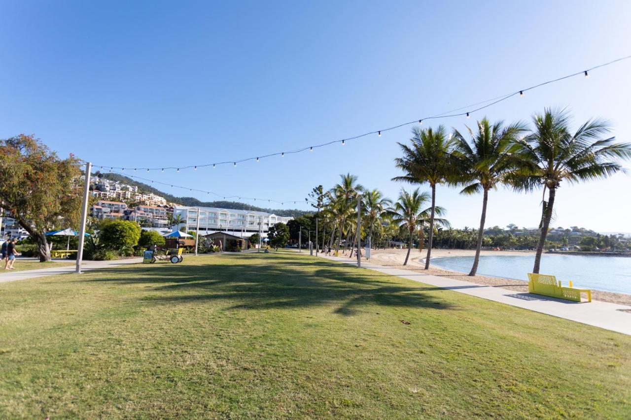 Airlie Sun & Sand Motel Accommodation #4 Airlie Beach Bagian luar foto